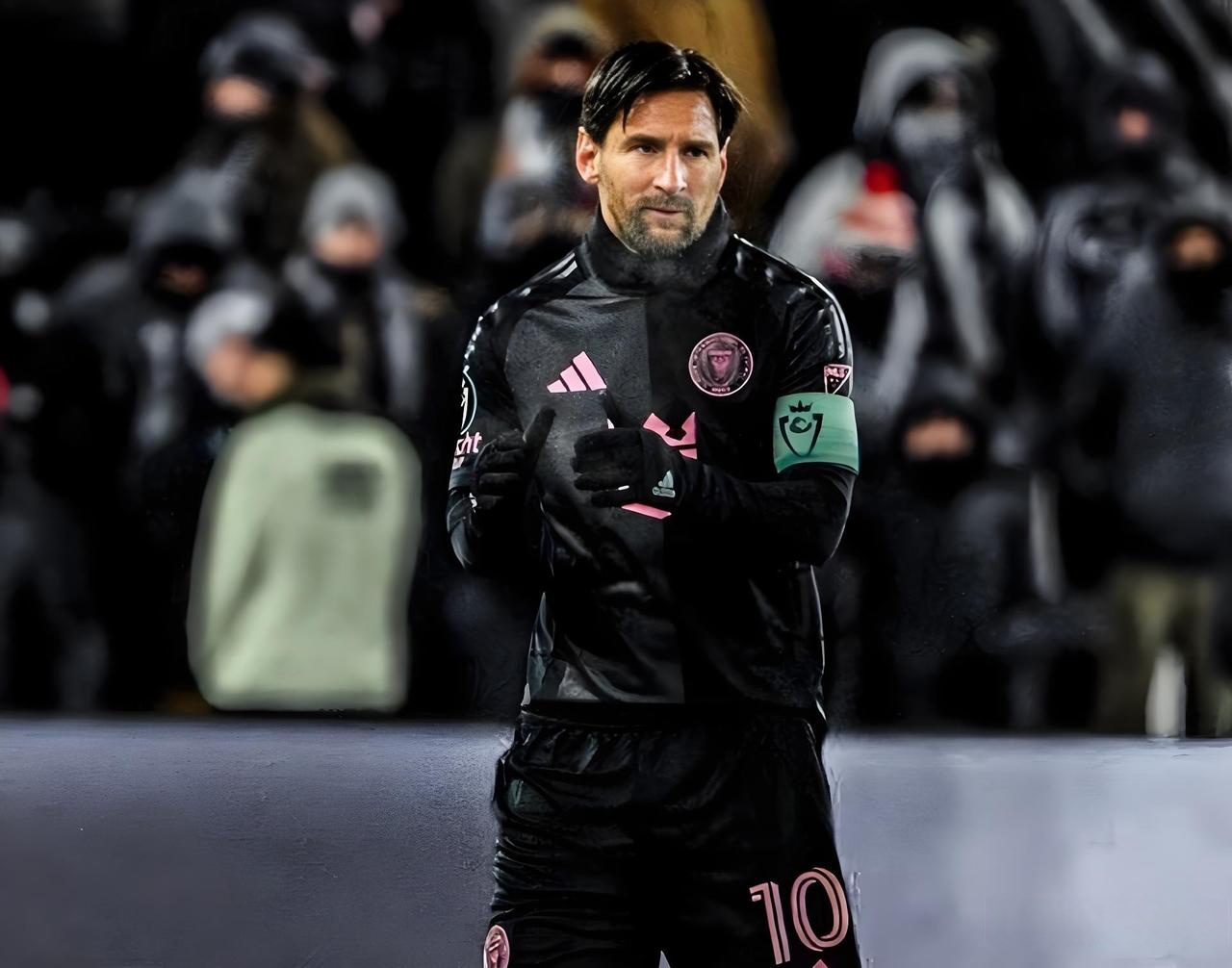 梅西意外战胜巴塞罗那,出色防守引爆全场!上演精彩一战 梅西意外战胜巴塞罗那,出色防守引爆全场!上演精彩一战