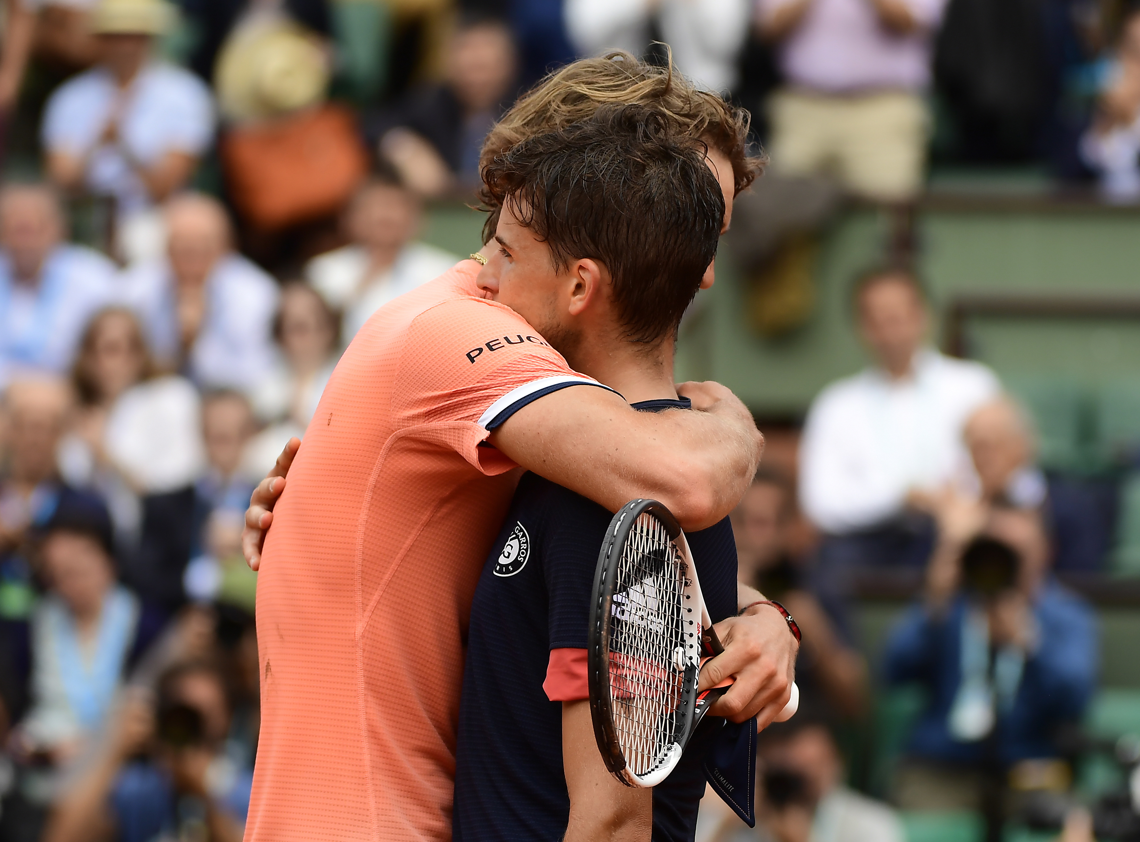 爱游戏体育APP-蒂姆连续五场比赛得分超过险胜，澳大利亚队不断突破！引发球迷热议-爱游戏体育APP